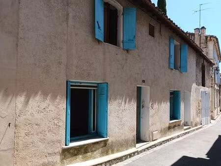a vendre: maison de village à boulbon (bdr)
