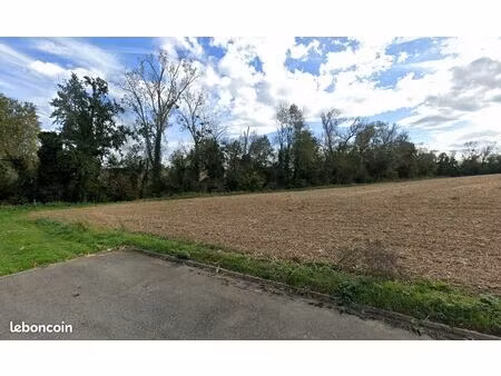 terrain 650 m² francheleins