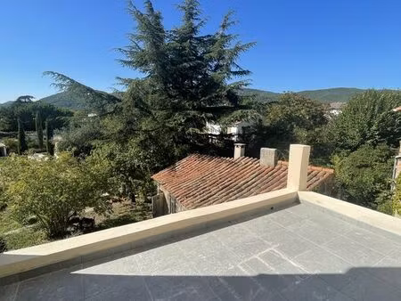 appartement 3 pièces 52 m²