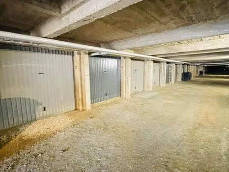 garage clos 14 m2