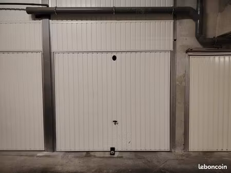 garage saint-cyr-sur-mer centre ville