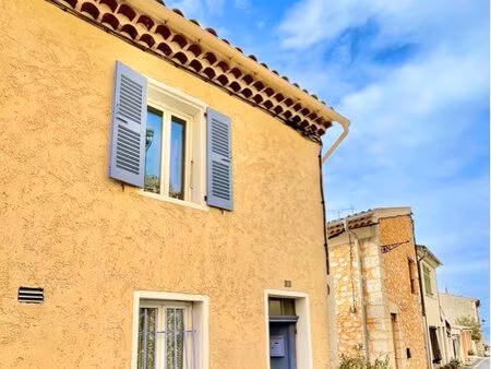 maison de village t3 vue sur lac avec cave et sous sol