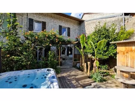 maison de village