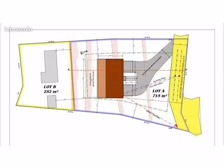 terrain constructible 700 m2 avec 10% en r+1 flayosc