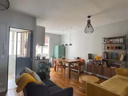 appartement rénové t3 - 49m² - passage au calme