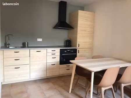 2 pièces meublé dans maison de village
