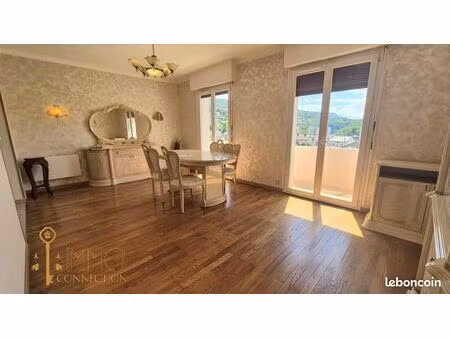 appartement 3 pièces 77 m²
