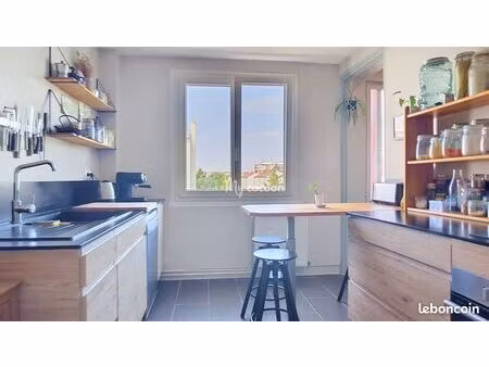 appartement 3 pièces 69 m²
