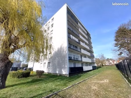 agréable appartement t5 soissons
