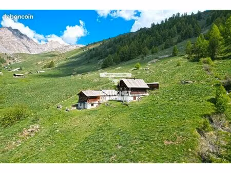 chalet d'alpage prêt à vous accueillir à arvieux (queyras)