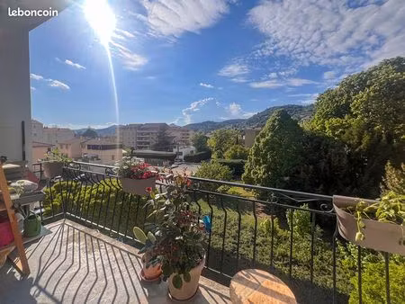appartement 3 pièces 64 m²