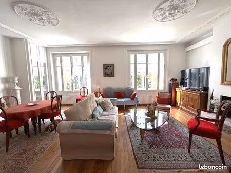 appartement 5 pièces 121 m²