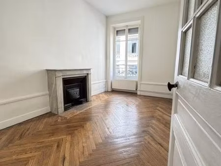 appartement 3 pièces 57 m²