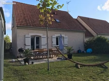 loue pavillon f4 avec garage et jardin