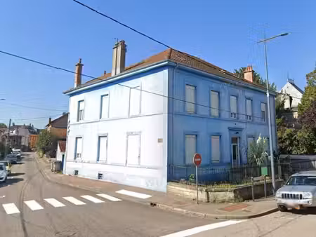 immeuble de 5 logements vide de locataires surface 360 m2