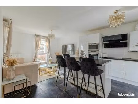 appartement 3 pièces 63 m²