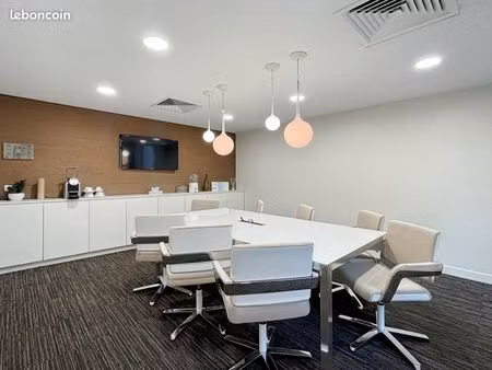 bureau privé à louer pour 4 personnes à paris  signature  72 faubourg st honoré paris