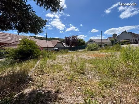 terrain constructible de 170m2