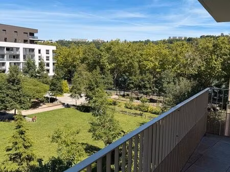 appartement 3 pièces 65 m² avec terrasse et garage