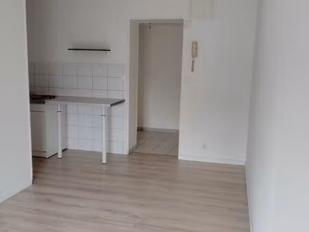 appartement f2 centre-ville - saint-quentin (02)