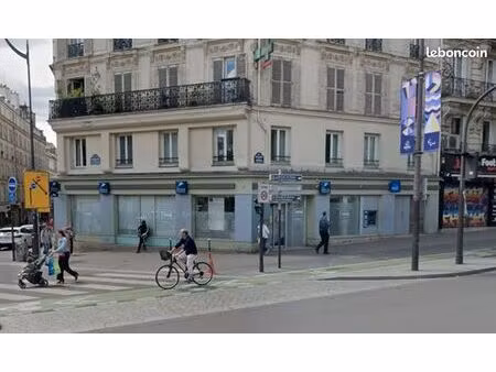 location ex banque postale 67 bd de magenta paris