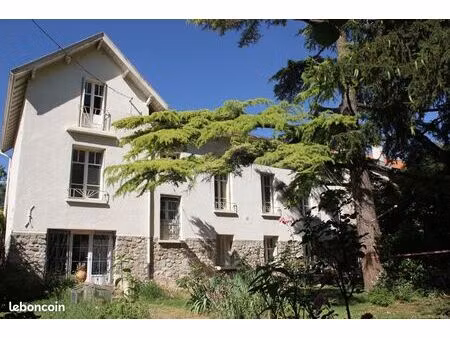 demeure familiale 200m² centre digne