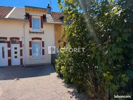 maison 3 pièces 60 m²