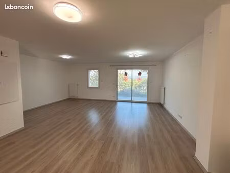 maison neuve à vendre à 400 m de l'école internationale manosque