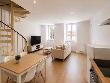 t2 duplex lumineux
