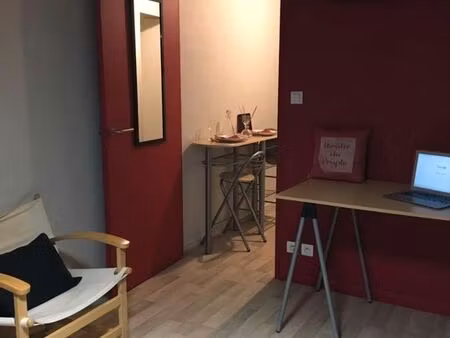 loue joli studio meublé