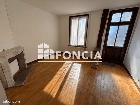 château 3 pièces 64 m²