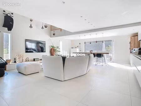 maison 5 pièces 144 m²