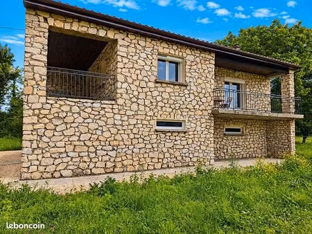propriété 6 pièces 200 m²