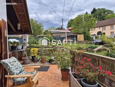propriété 4 pièces 148 m²