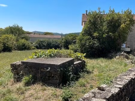 magnifique terrain constructible centre village saint paul le jeune