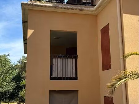 pont de l’arc - duplex t4 dernier étage avec 3 suites parentales  terrasse  garage + parki