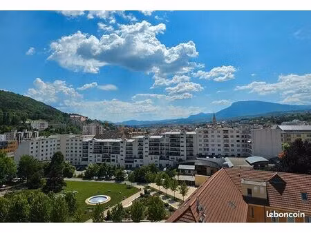appartement 3 pièces 93 m²