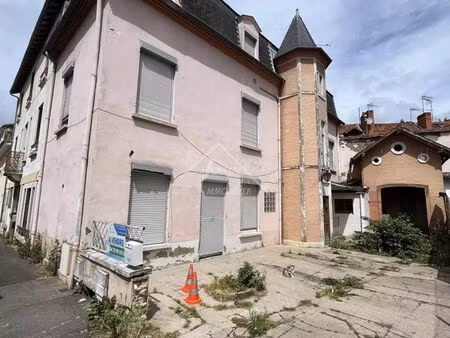 immeuble 8 pièces 157 m²