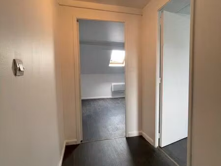 maison 2 pièces rénovée avec cour – 70 m² – ognes