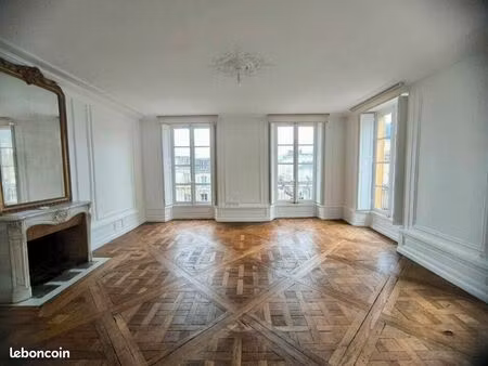 bureaux 210 m²