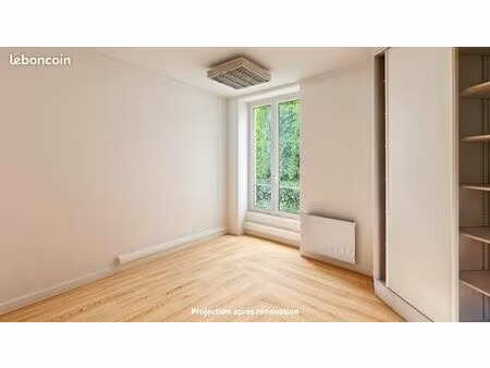 bureau 148 m²