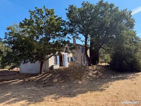 propriété 3 pièces 95 m²
