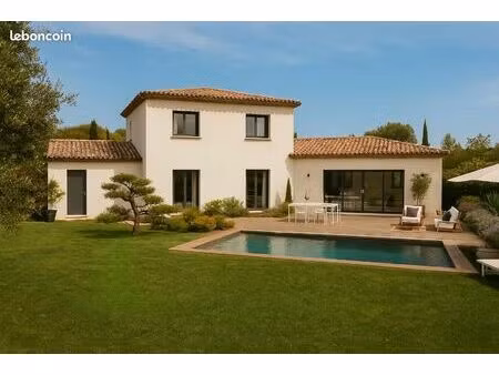 terrain 1 685 m² tourrettes