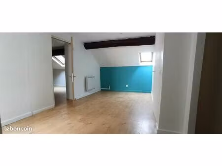 loue f2/ 35m² / centre ville / terrasse