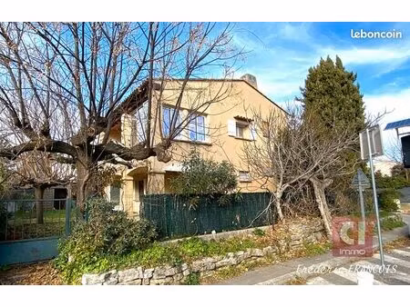 maison 6 pièces 136 m²