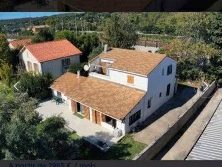 villa 9 pieces