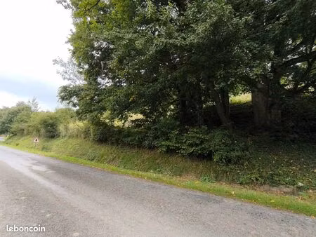 grand terrain constructible de 5886 m2 en position dominante – 08460 lalobbe
