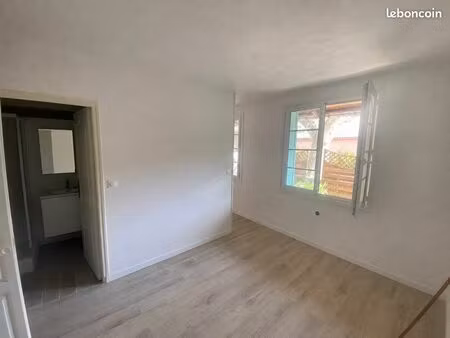 2 pièces entièrement rénové