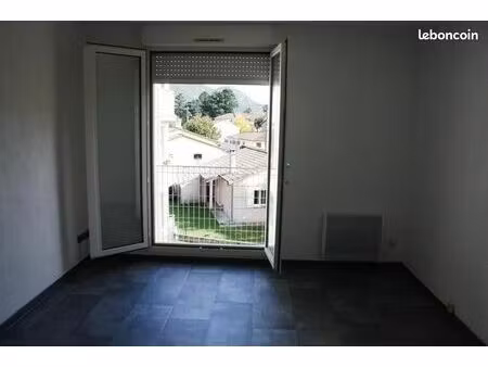 loue studio non meublé