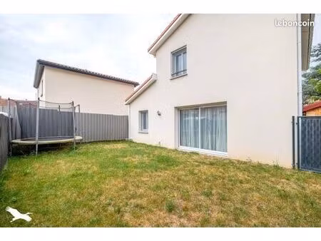 pavillon 5 pièces 111 m²